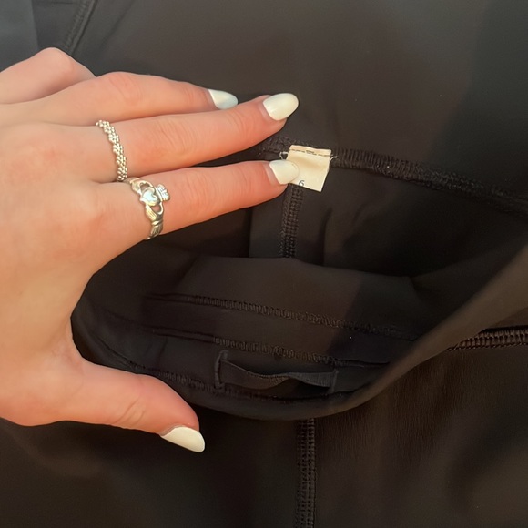 Lululemon leggings with mesh - Picture 5 of 7